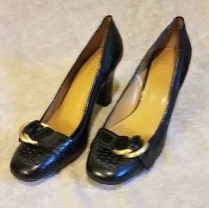 Nickels block heel pump